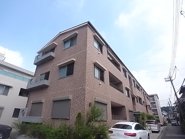LA・BRIZE Nishinomiyaの建物外観