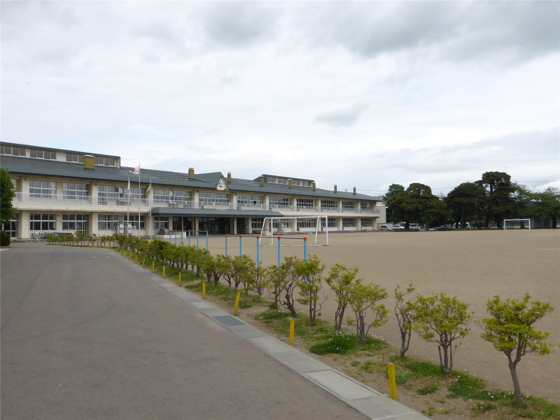 【サンハイツ宮川の小学校】