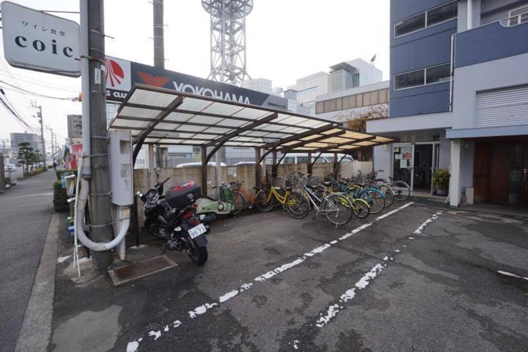 【ＤＡＩＫＹＯ．ＢＬＤ．の駐車場】