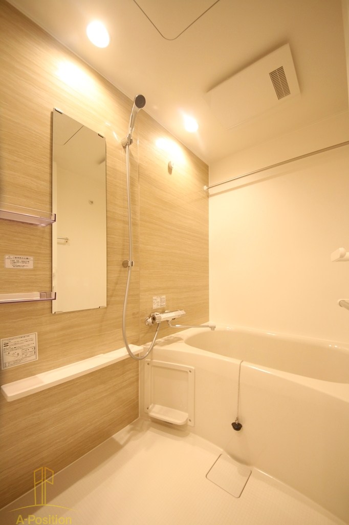 バス・シャワールーム　コンフォリア・リヴ本町WEST Q