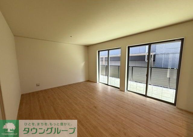 居室・リビング　現地待ち合わせ歓迎♪お問合せはタウンハウジングまで！