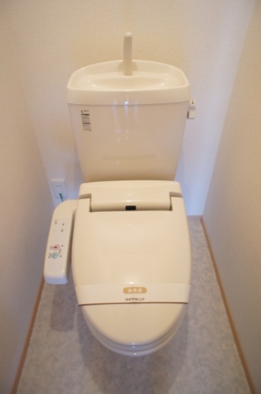 トイレ　図面と現状に相違がある場合には現状を優先