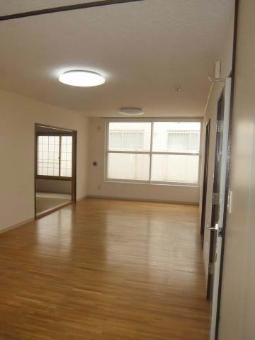 居室・リビング　リビング