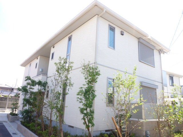 建物外観　平成２２年築のシャーメゾン