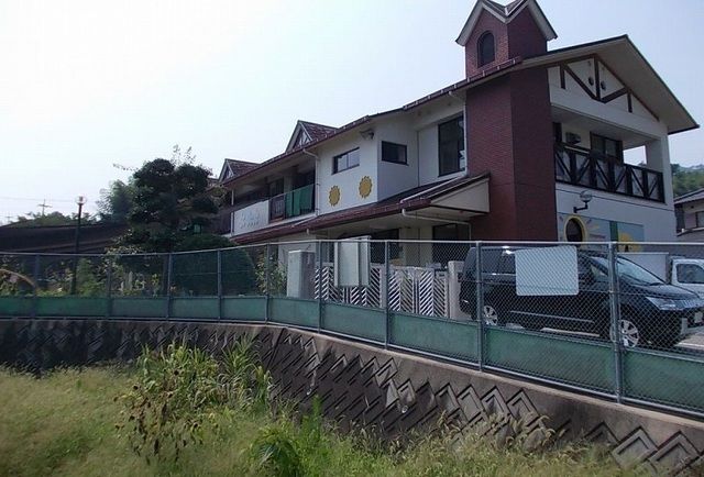 幼稚園・保育園　畑賀保育園（幼稚園・保育園）まで350m