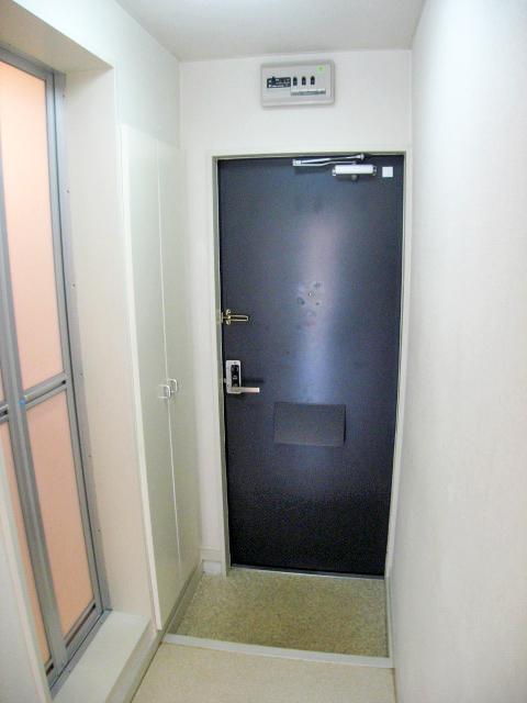 玄関　松山市桑原　フェニックス桑原　玄関