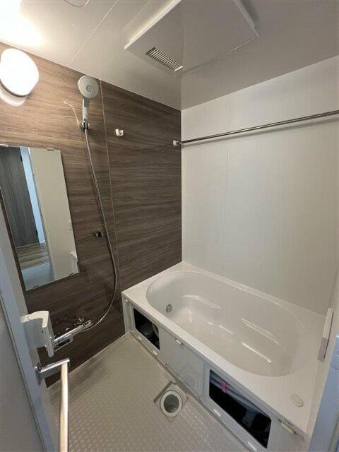 バス・シャワールーム　同一タイプ?