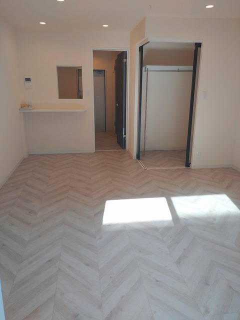 居室・リビング　★明るいフローリングのお部屋です★