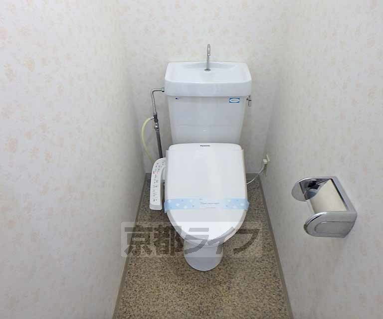 トイレ　ウォシュレット対応です