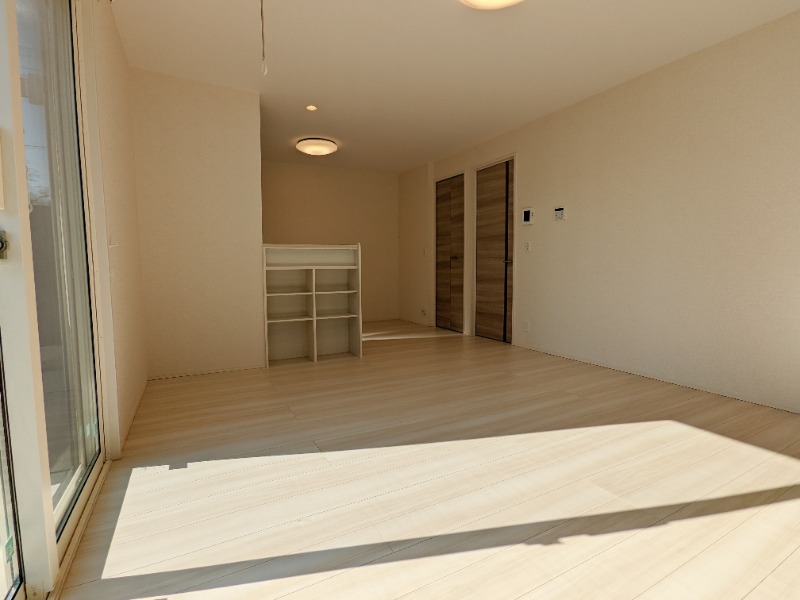 居室・リビング　図面と現状に相違がある場合には現状を優先