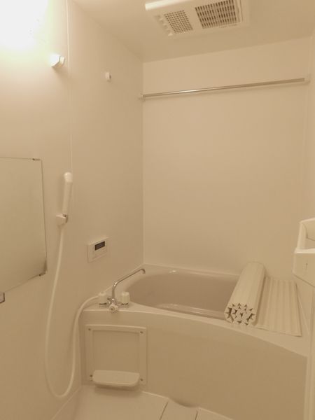 バス・シャワールーム　バスルーム