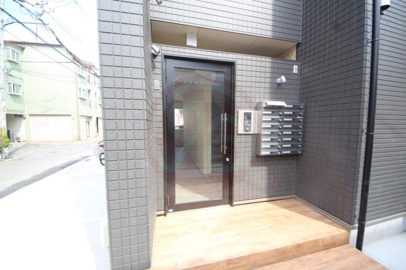 エントランス　毎日通るエントランスはこのようになっています