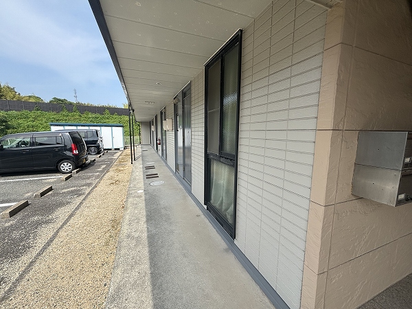 その他　共用部分は清掃業者が清掃しています。