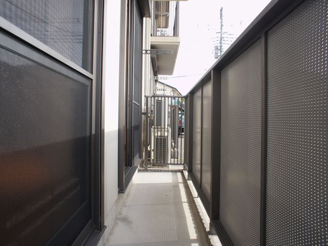 バルコニー　日当たり良好！お洗濯物がたくさん干せます♪