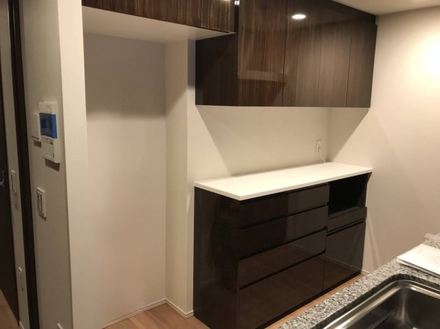 キッチン　★美しいデザインと機能性を備えたキッチンスペースのシステム収