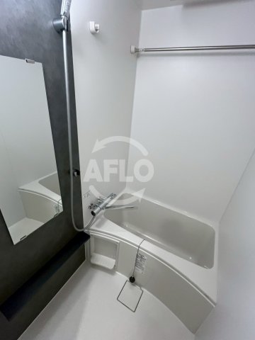 バス・シャワールーム　エスリードレジデンス玉造ザ・イースト　浴室