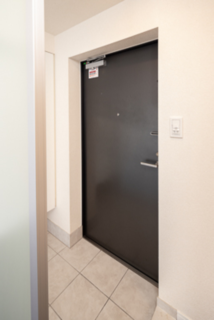 玄関　※写真は同タイプ住戸です。