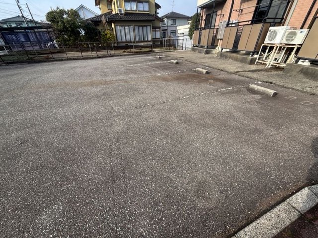 駐車場　カースペースがあります