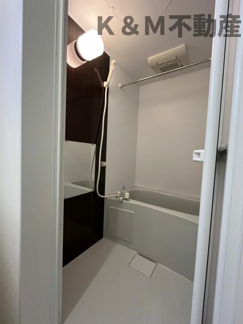 バス・シャワールーム　ゆったり過ごせるお風呂です