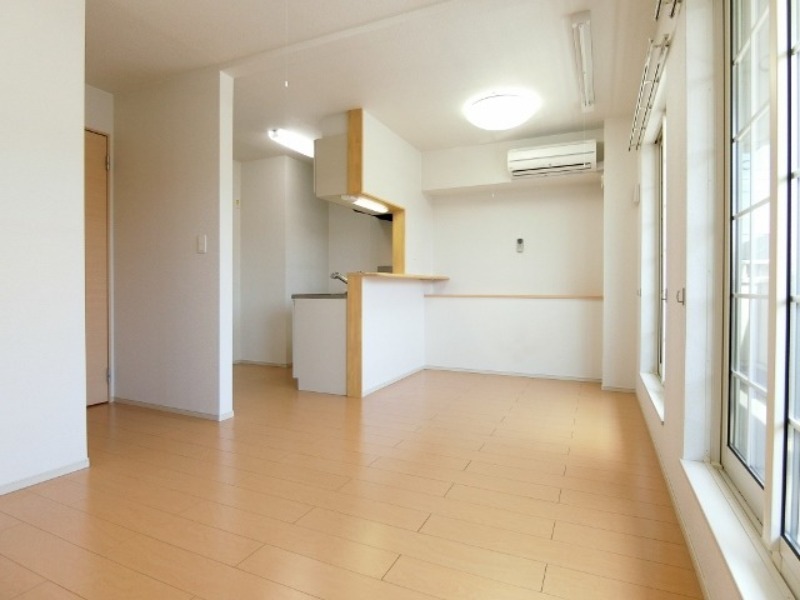 居室・リビング　図面と現状に相違がある場合には現状を優先