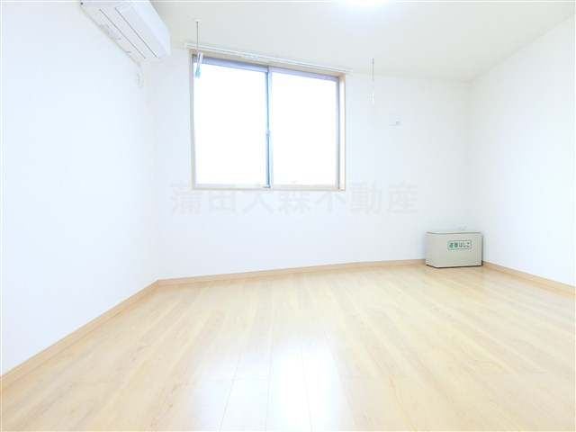 居室・リビング　角部屋の洋室7帖