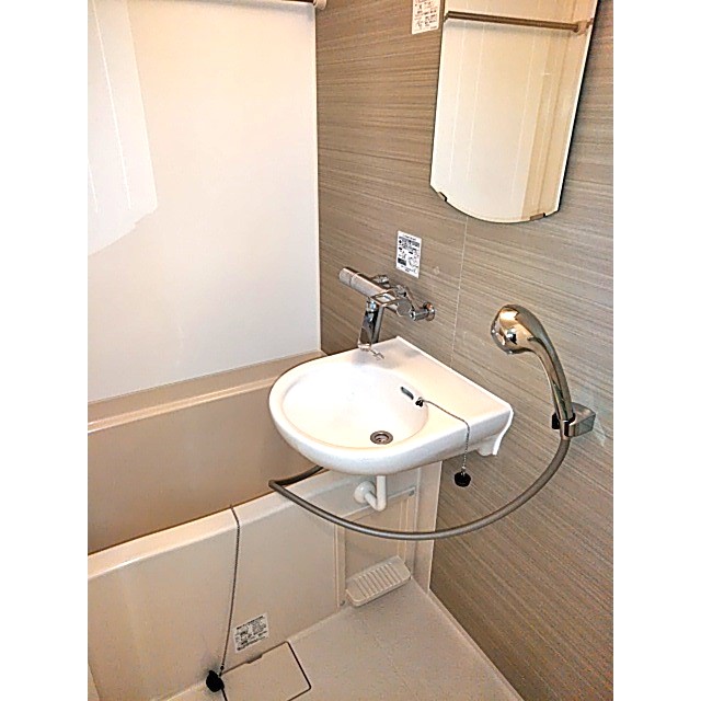 バス・シャワールーム　※同タイプ別部屋参考