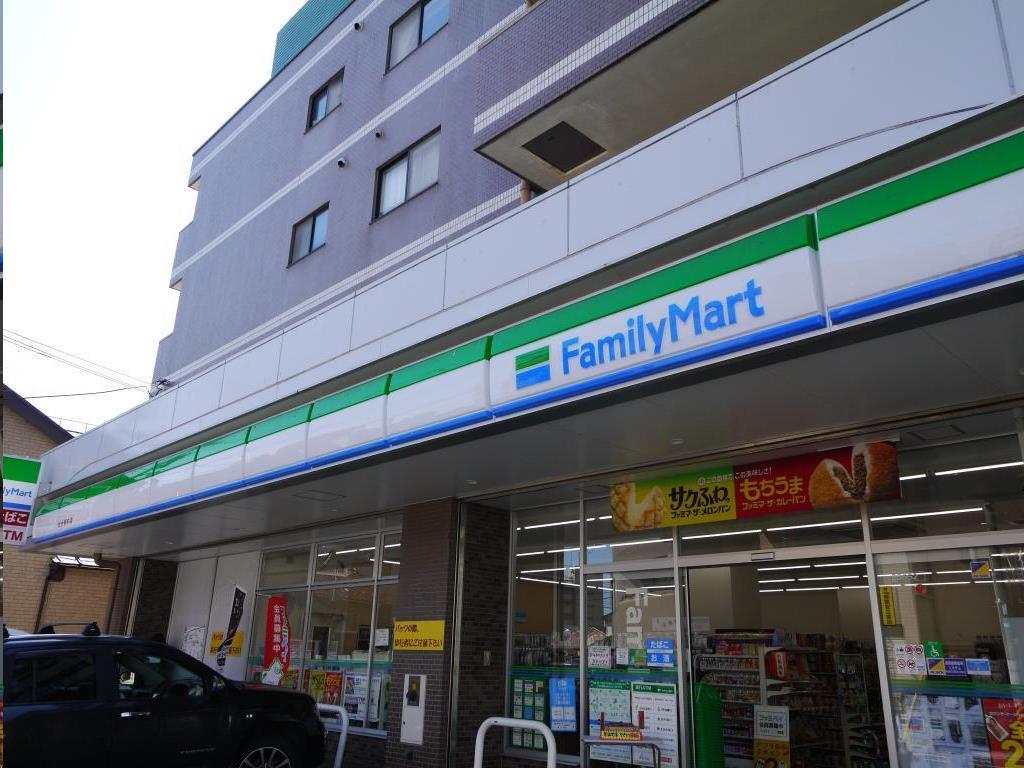 コンビニ　ファミリーマート仙台穀町店（コンビニ）まで601m