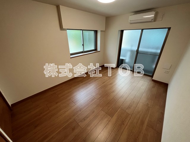 居室・リビング　※同物件別号室参考写真※