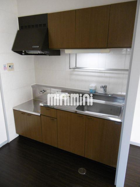 キッチン　広々キッチンで楽しくお料理できますね。