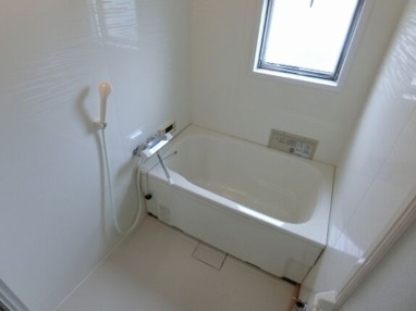 バス・シャワールーム　一日の疲れを癒せますね。