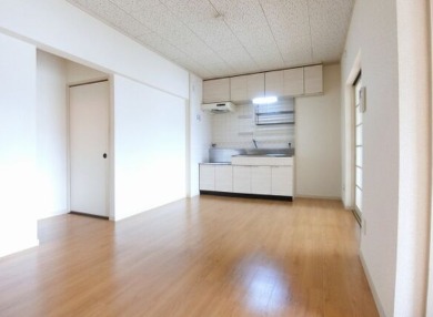 居室・リビング　広々としていいですね。