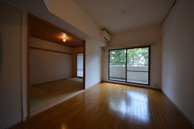 居室・リビング　内装