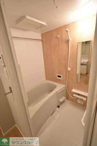 バス・シャワールーム　洗面