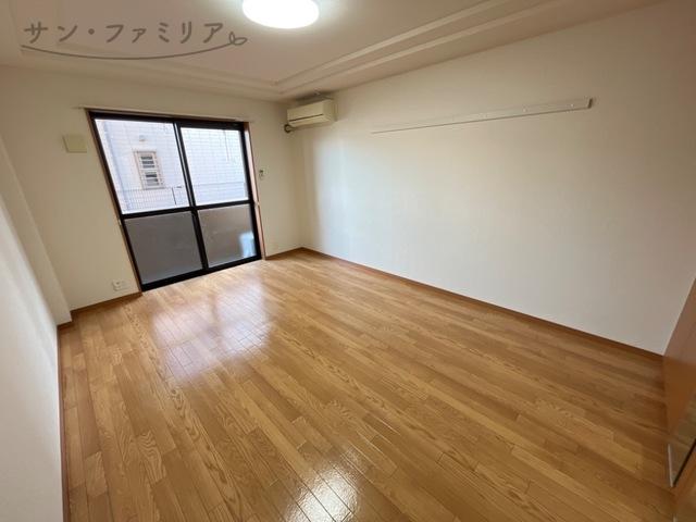 居室・リビング　同一物件別部屋写真