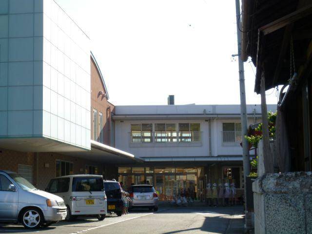 幼稚園・保育園　若葉第一幼稚園（幼稚園・保育園）まで584m