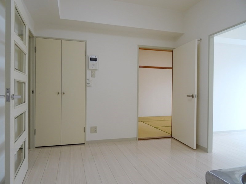 居室・リビング　室内写真は同物件内別部屋のイメージです