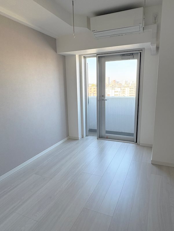 居室・リビング　室内写真は同タイプ別号室です