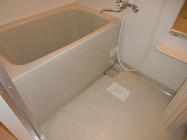 バス・シャワールーム　浴室