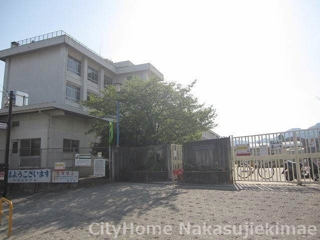 小学校　広島市立中筋小学校（小学校）まで776m