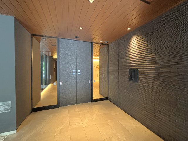 エントランス　【パークアクシス文京本郷】