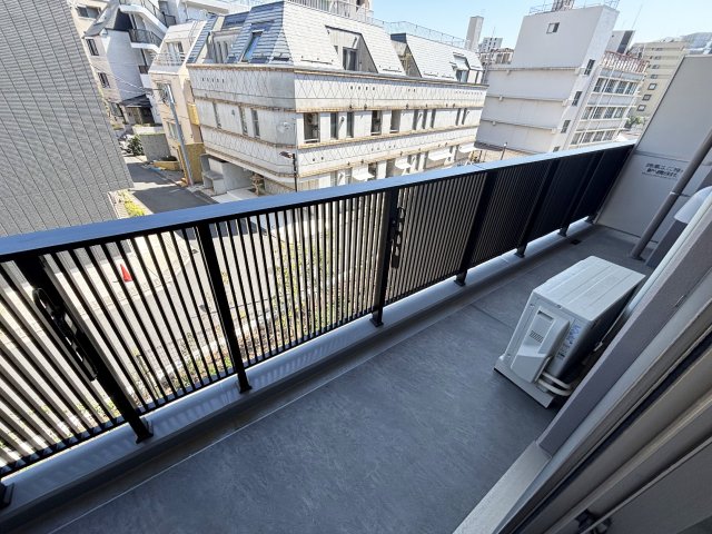 バルコニー　5階のバルコニー