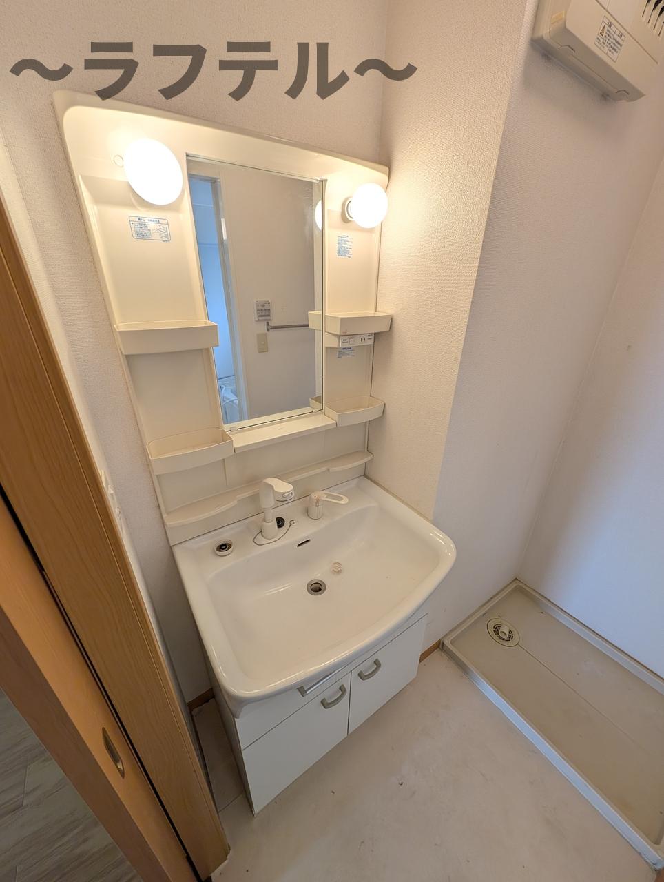 洗面設備　別部屋イメージ写真