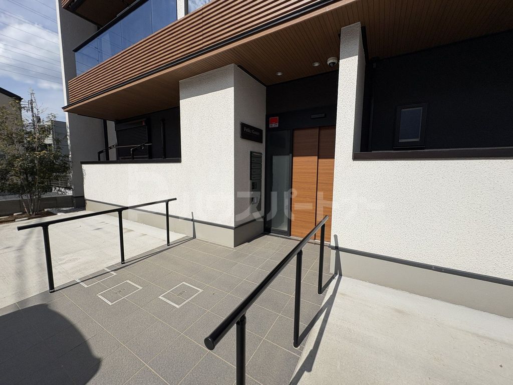 エントランス　エントランス