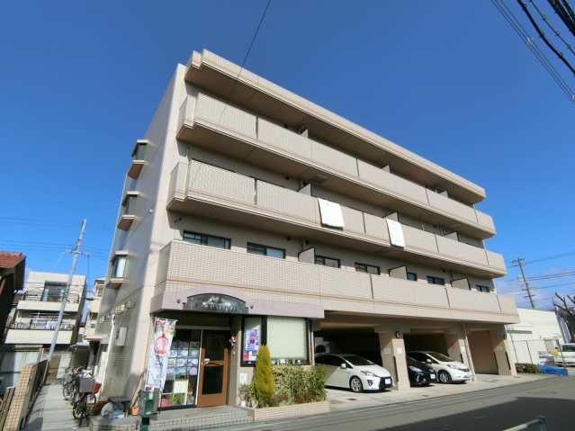 建物外観　南向きで日当り良好