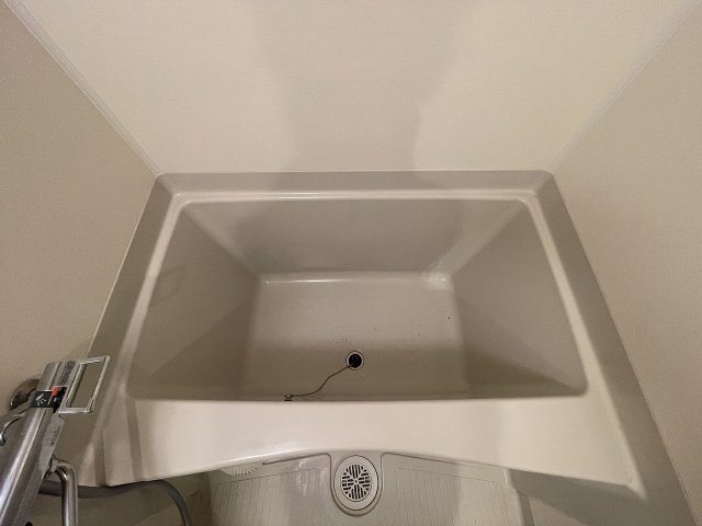 バス・シャワールーム　落ち着いた空間のお風呂です