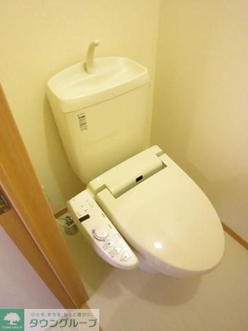 トイレ　温水洗浄便座付き