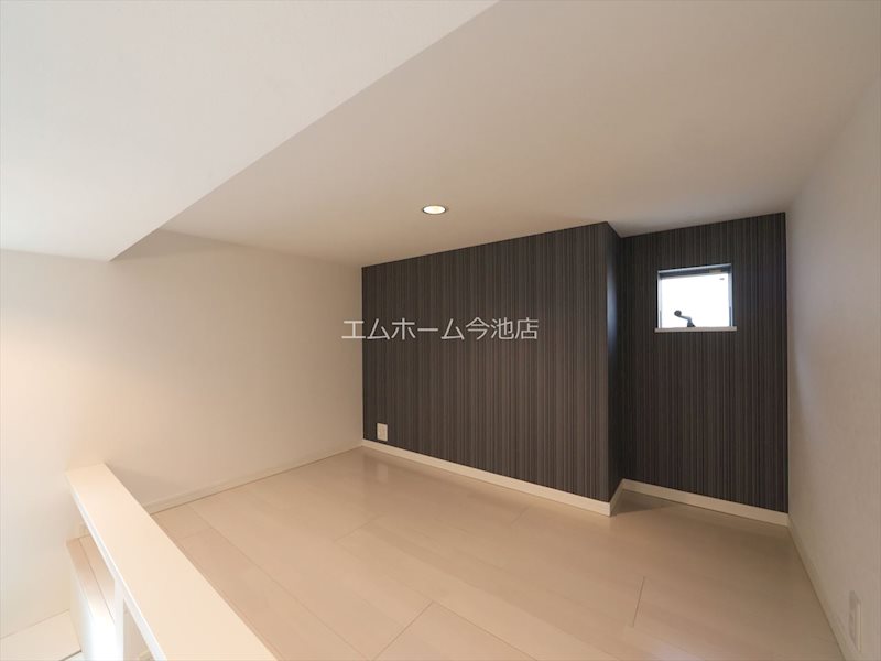 その他部屋・スペース　ロフト3.3帖　窓付（換気良好）収納として使用できます