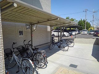 その他　自転車置き場は無料でご利用いただけます。