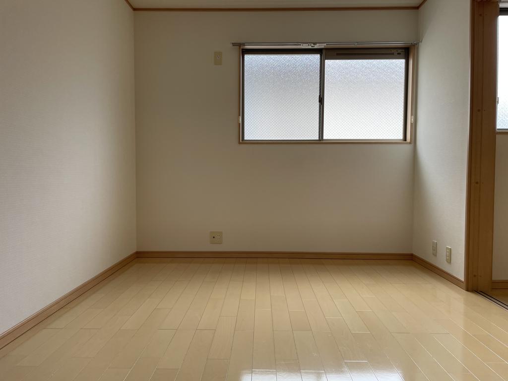 その他　室内は現況を優先します