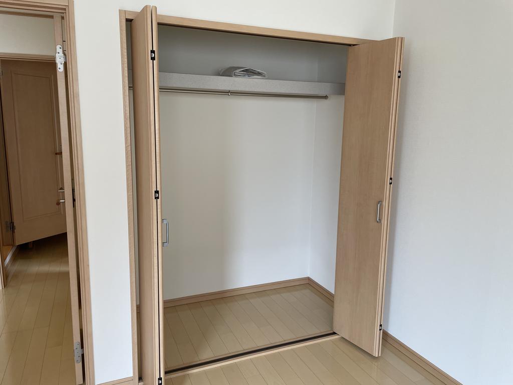 収納　室内は現況を優先します